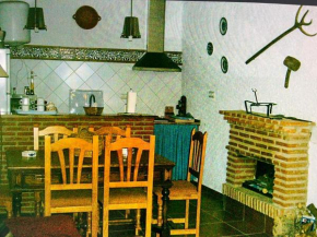 Casa Adrián, Quesada